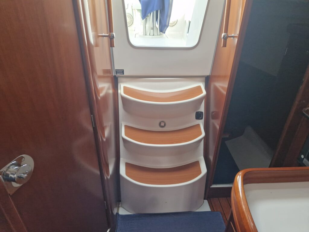 Beneteau Oceanis 323 Clipper (2004) - Imagen 19