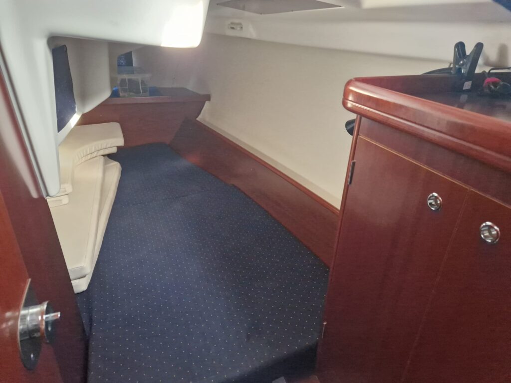 Beneteau Oceanis 323 Clipper (2004) - Imagen 6