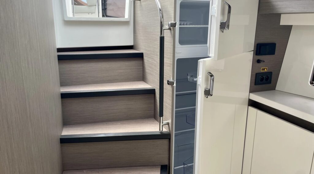 BENETEAU GRAN TURISMO 45 – 2024 - Imagen 4
